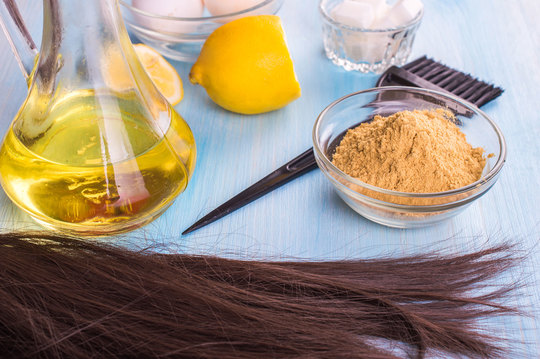 Народные рецепты от выпадения волос: эффективные маски из натуральных веществ